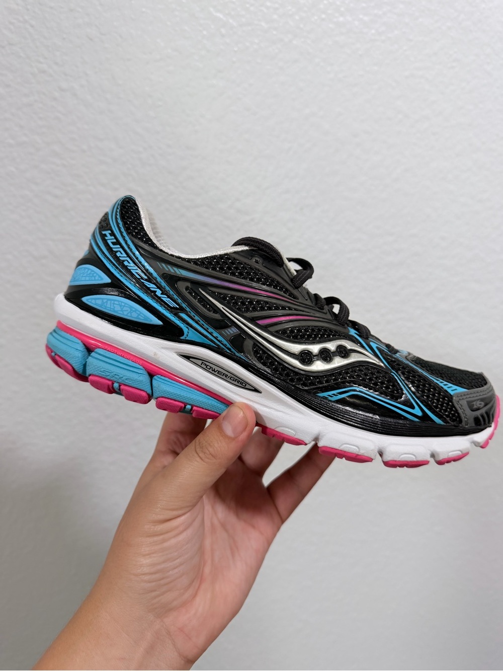 Saucony hurricane Women's Black Blue Pink Running Shoe
